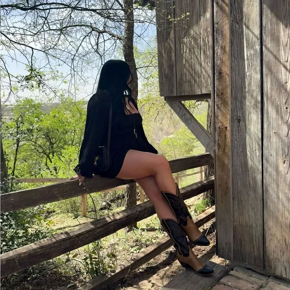 UO black long sleeve romper